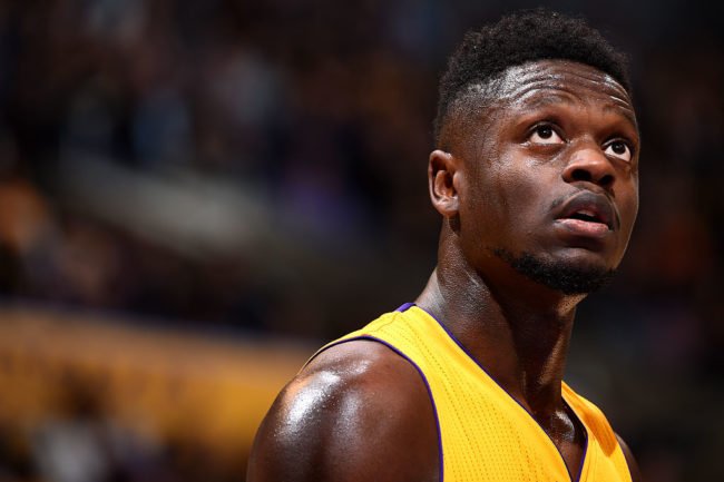 28圈-关于莱万多夫斯基遭遇二十连败，湖人教练面临压力！的信息