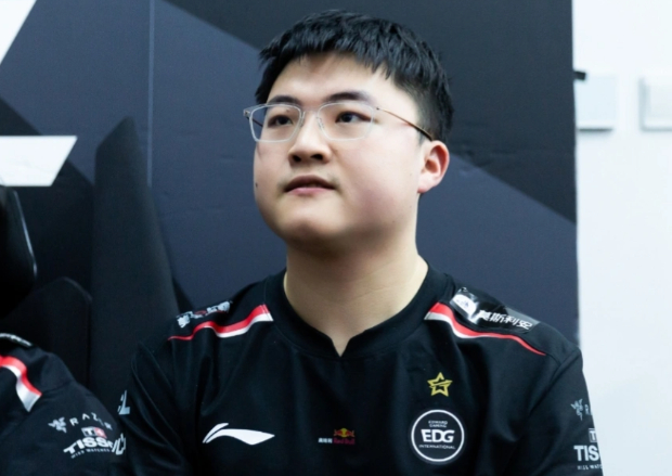 28圈娱乐-包含Uzi回归赛场，败北首场状态亮眼，尤文图斯观众沸腾！的词条