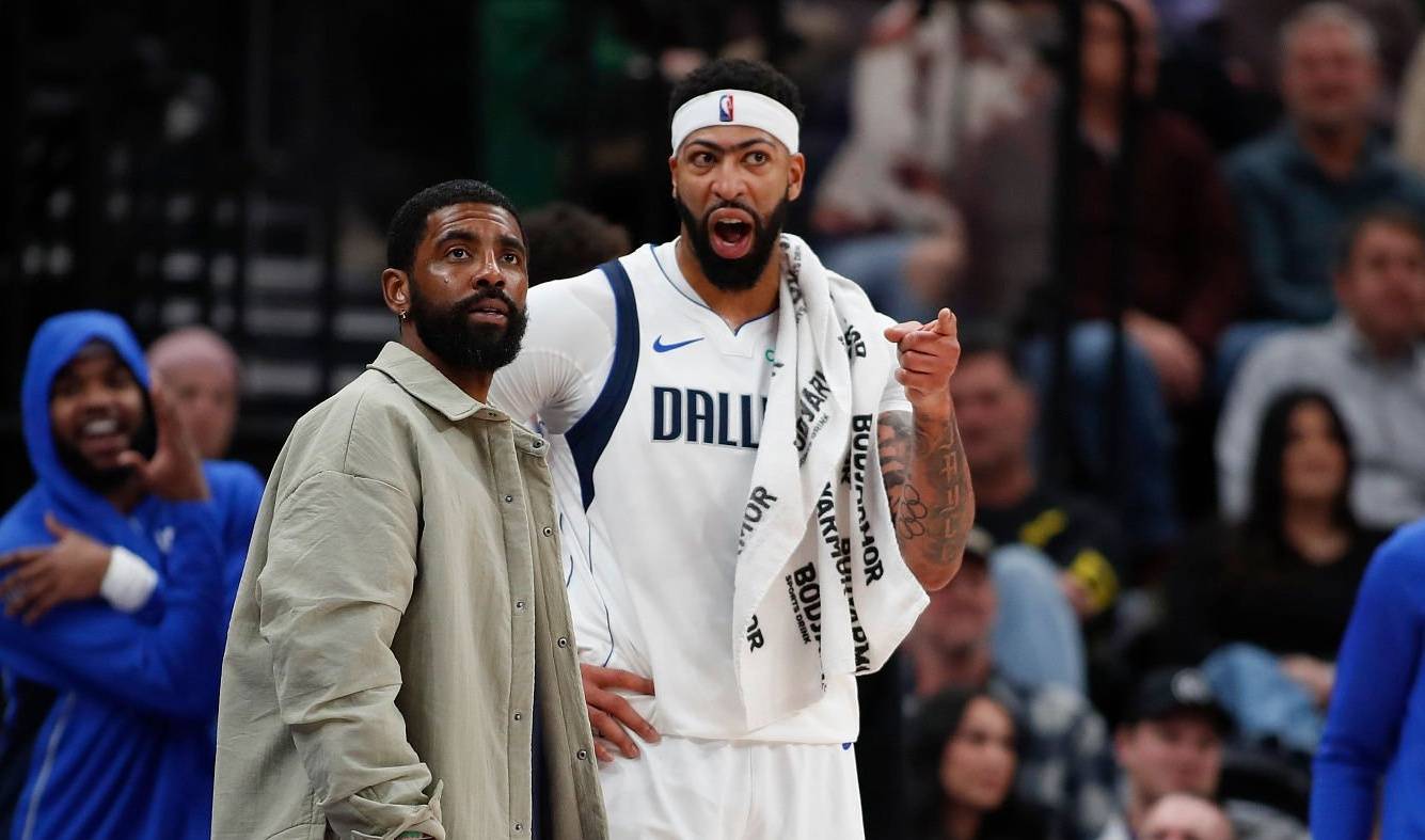 28圈-包含浓眉哥赛事官方发布战术调整新规，勇士争议不断！的词条